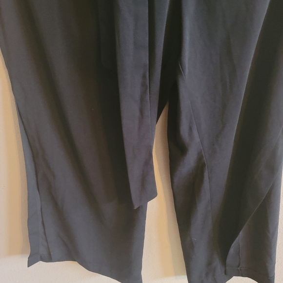 Off-Shoulder Jumpsuit - Picture 4 of 4